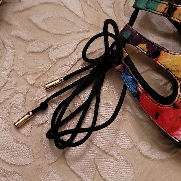 Steve Madden Cythiaa Floral Multi Lace-Up Peep Toe Booties - Picture 10 of 11